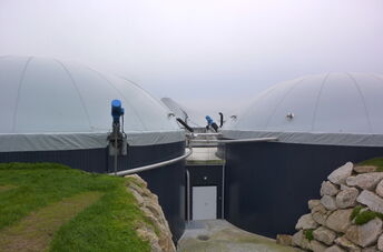 La instalación completa ha sido equipada con la tecnología de agitación de streisal: zanja previa, fermentador, post-fermentador y depósito final. Se emplea casi exclusivamente estiércol, algo que solo logra el Biobull® de streisal.